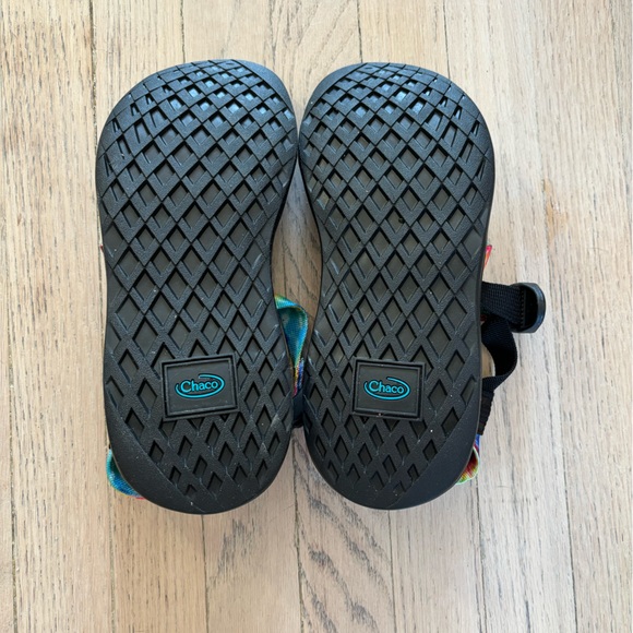Chaco Sandals Rainbow TieDye Size 6 - Picture 3 of 4
